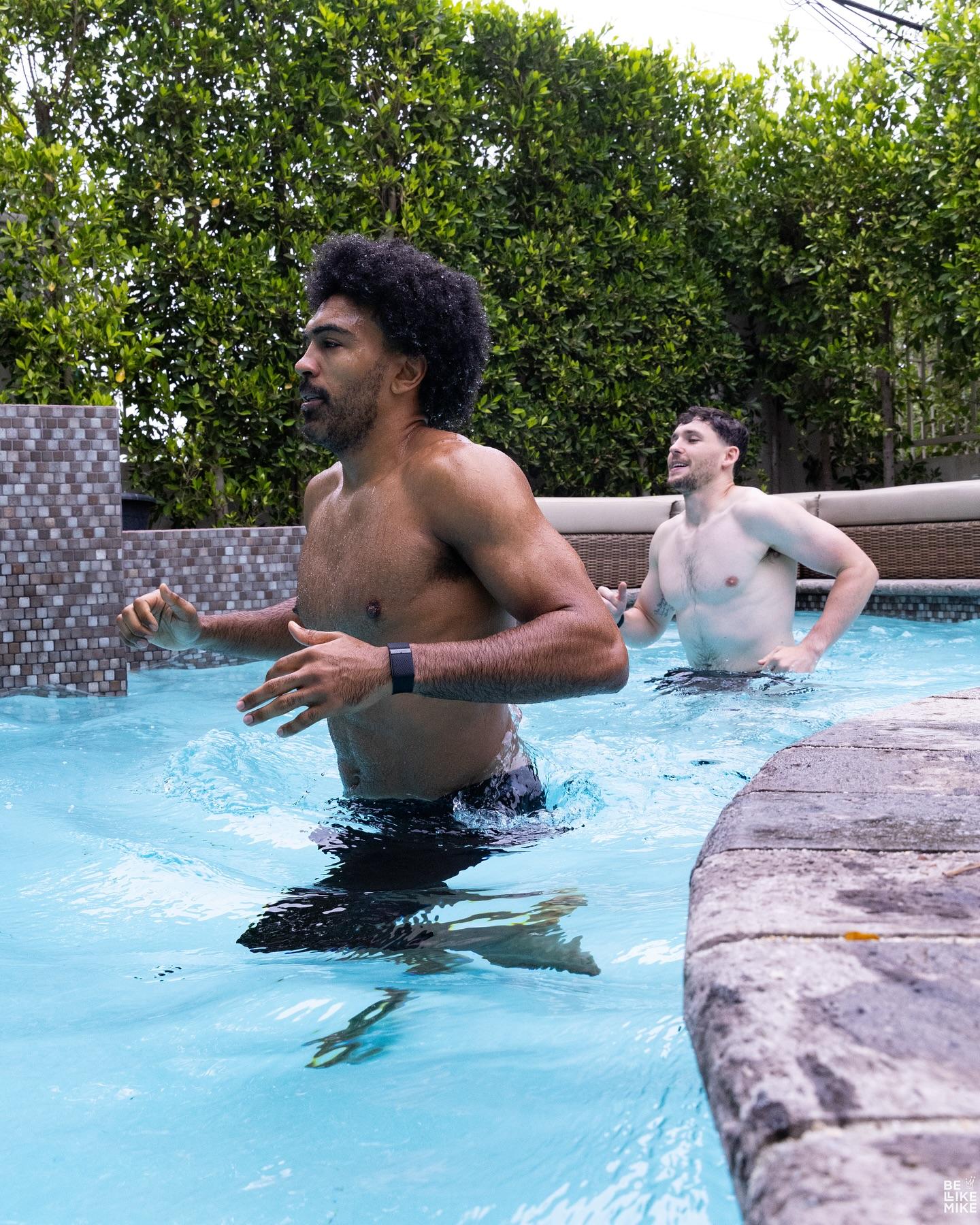 MI, 与训练师合 MI, 与训练师合