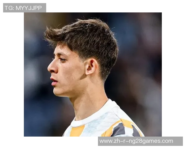 球星私下加练展现坚持精神诠释足球背后不为人知的努力